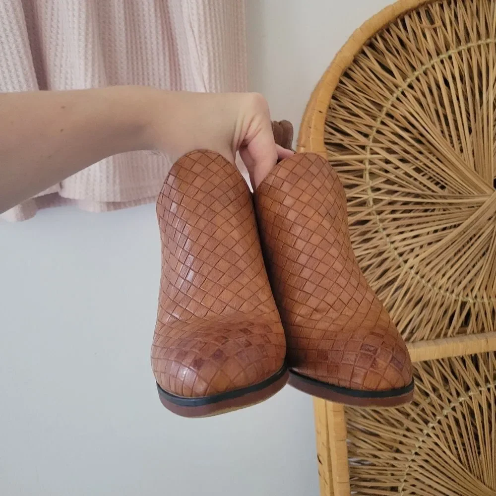 Mata Leather Woven Heeled Ankle Boots 8.5 Brown